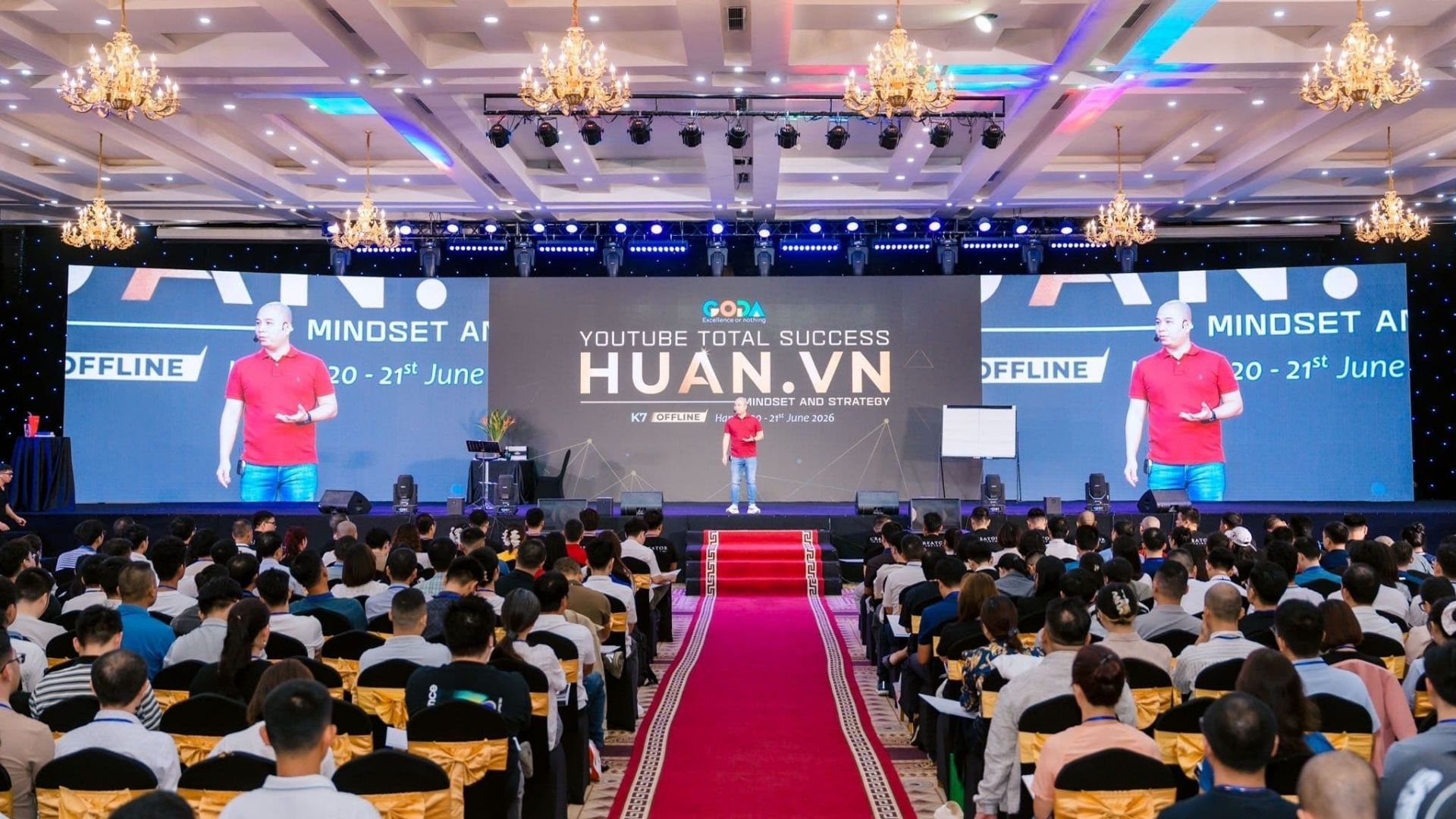 Sự kiện đào tạo của Nguyễn Văn Huân với hàng trăm học viên tham dự